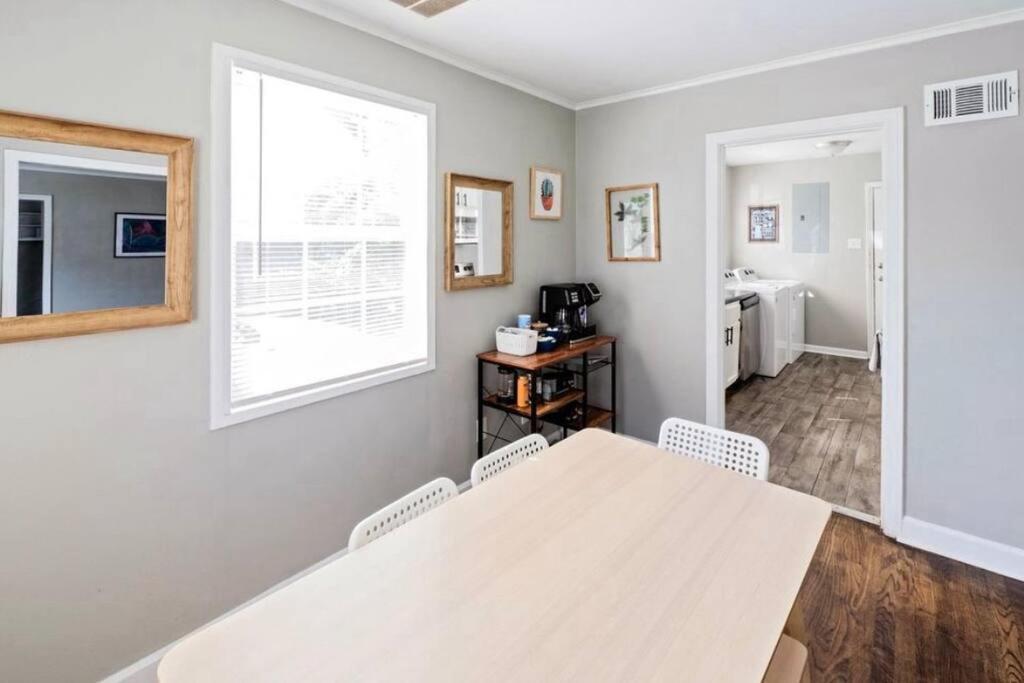 E, Memphis Home 5 Min From I240W ภายนอก รูปภาพ