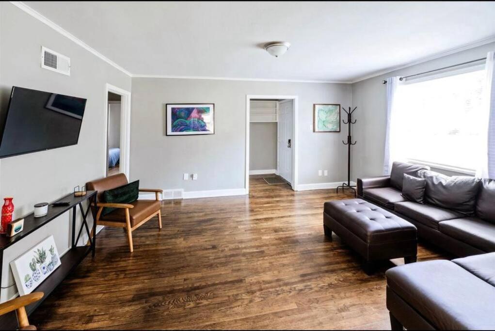 E, Memphis Home 5 Min From I240W ภายนอก รูปภาพ